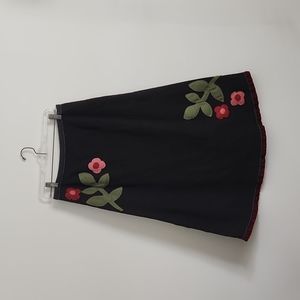 🖤 Neesh by DAR 🖤 Darling velvet trimmed floral black skirt